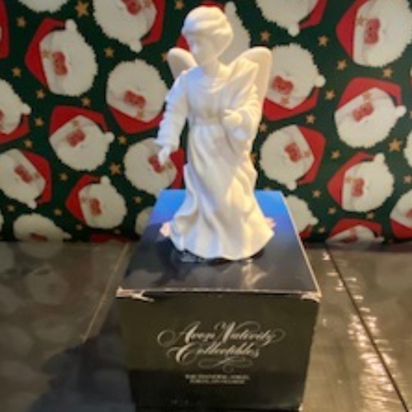 Vintage Avon Nativity Collectibles Porcelain Set (1981–1989) — Original Boxes - Picture 12 of 16